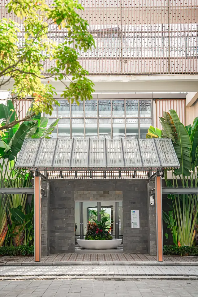 Encountered a super beautiful hotel full of Southeast Asian style, right in Wenchang!