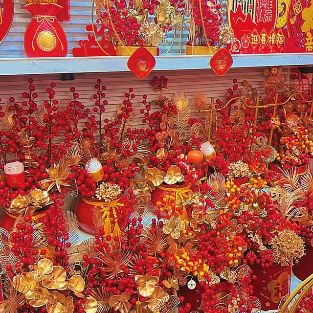 Chongqing Treasure Market / Easily solve New Year's decoration