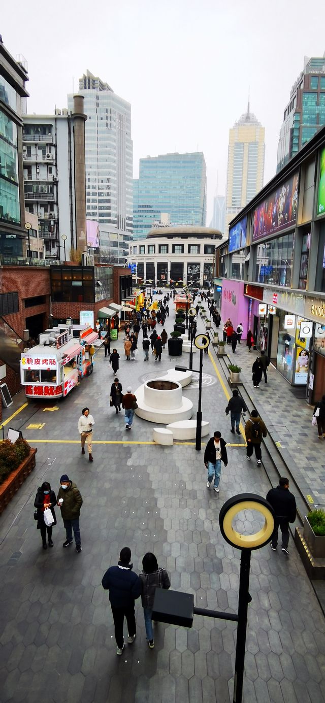 南京西路的“後院”——吳江路休閒街