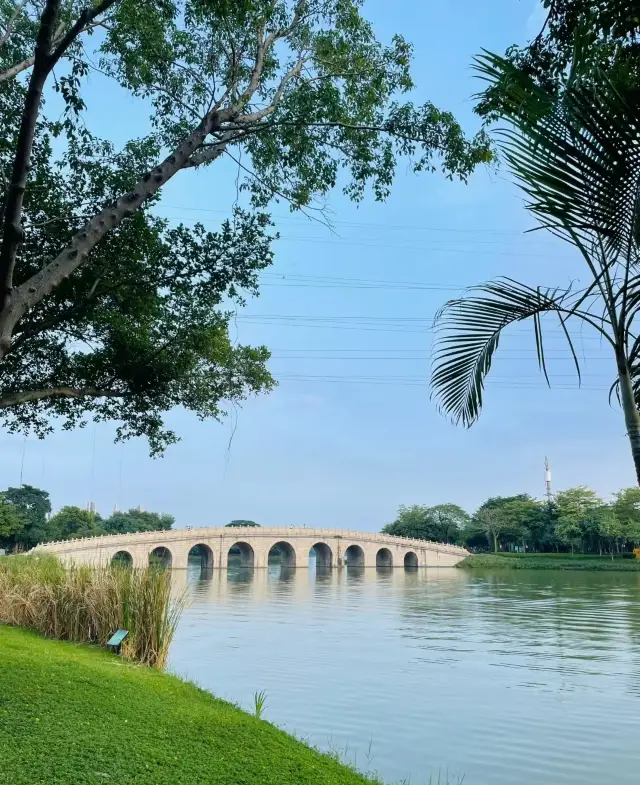 Shunfeng Mountain Park's beautiful scenery