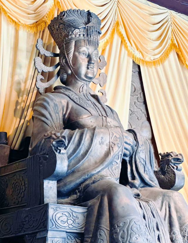 廣元皇澤寺，一睹武則天真容