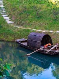 🌺 Guangzhou's Secret Garden: Nature & Aromas Unveiled 🌿