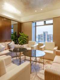 🏨✨ Wuhan Family Fun: Hotel with a Splash! 🌈👨‍👩‍👦