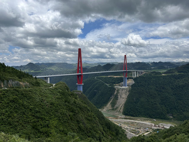 貴陽·龍里河峽谷——林城東南度假地