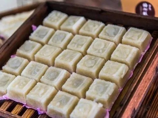 千年古韻，漫步梅花洲。
