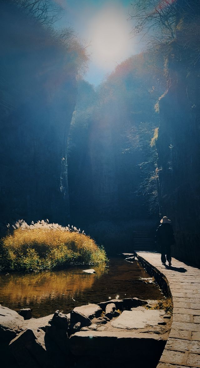 免費遊！全國唯一破產的5A景區—龍潭大峽谷。