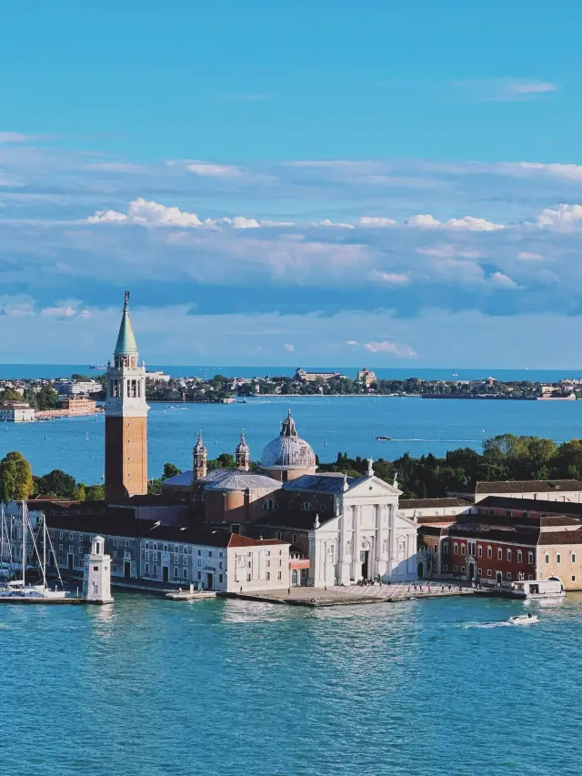 13-Day Europe Tour: All the Top Attractions