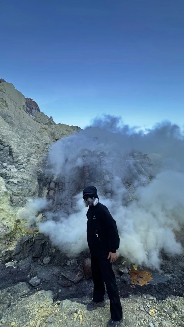 凌晨1點開始攀爬伊真火山