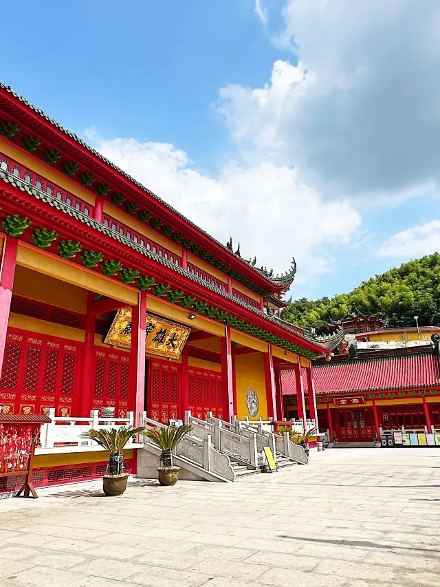 2-Day Jiujiang In-Depth Tour Guide