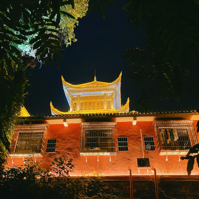 乾州古城夜景，邂逅夢幻湘西