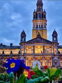 Evening Stroll Through George Square: A Glasgow Highlight 🌆✨🏛️🌙