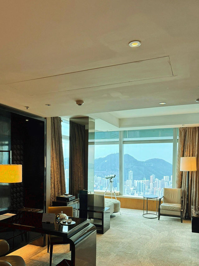 香港麗思卡爾頓酒店：無敵海景奢享