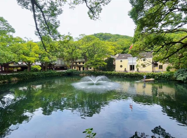 《2025普陀山終極旅遊攻略：朝聖禮佛與海島風光的完美結合》