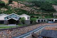 湖北絕美水上公路，山間吸氧