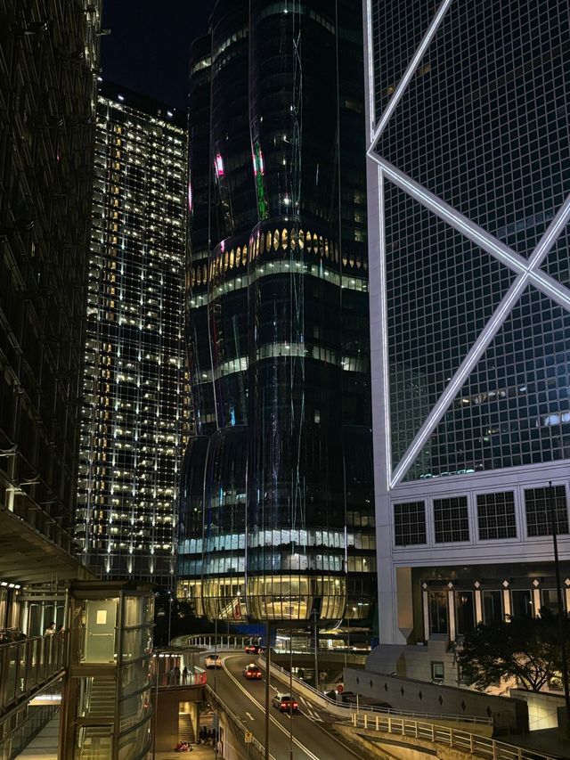 暴走中環！解鎖建築大師嘅光影密碼，舌尖與視覺雙重暴擊