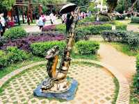 The Living Canvas: Art, Water, and Community on Changsha's Orange Island