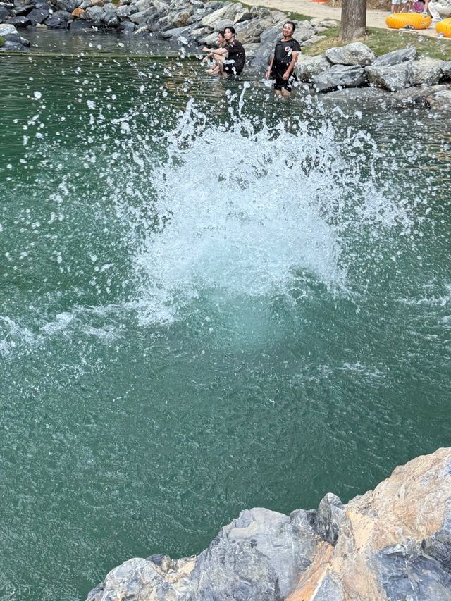 浙江人有自己嘅九寨溝……新開嘅玩水秘境……