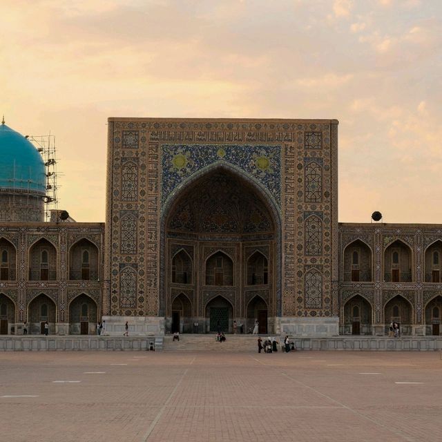 Extraordinary Architecture of Samarkand — Where History Touches the Sky ✨