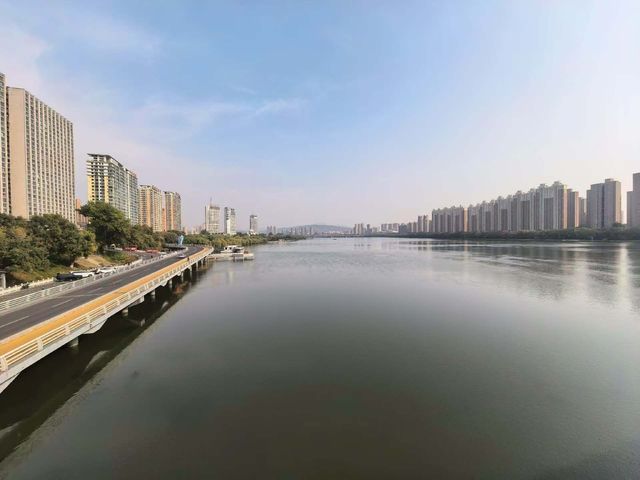 吉林市:霧淞與松江水韻的千年對望   一座江與城共生的北方明珠  作為吉林省第二大城市,吉林市 吉林市:霧淞與松江水韻的千年對望   一座江與城共生的北方明珠  作為吉林省第二大城市,吉林市