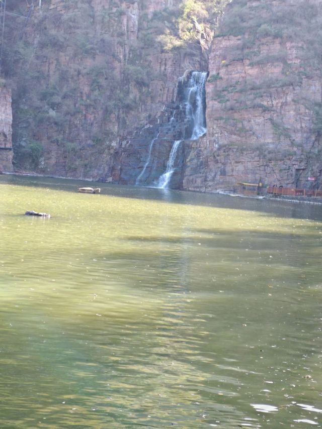 新安秘境！闖入現實版綠野仙蹤，龍潭大峽谷絕了！  爆裂推薦理由 洛陽小九寨！瀑布群+碧綠潭水美