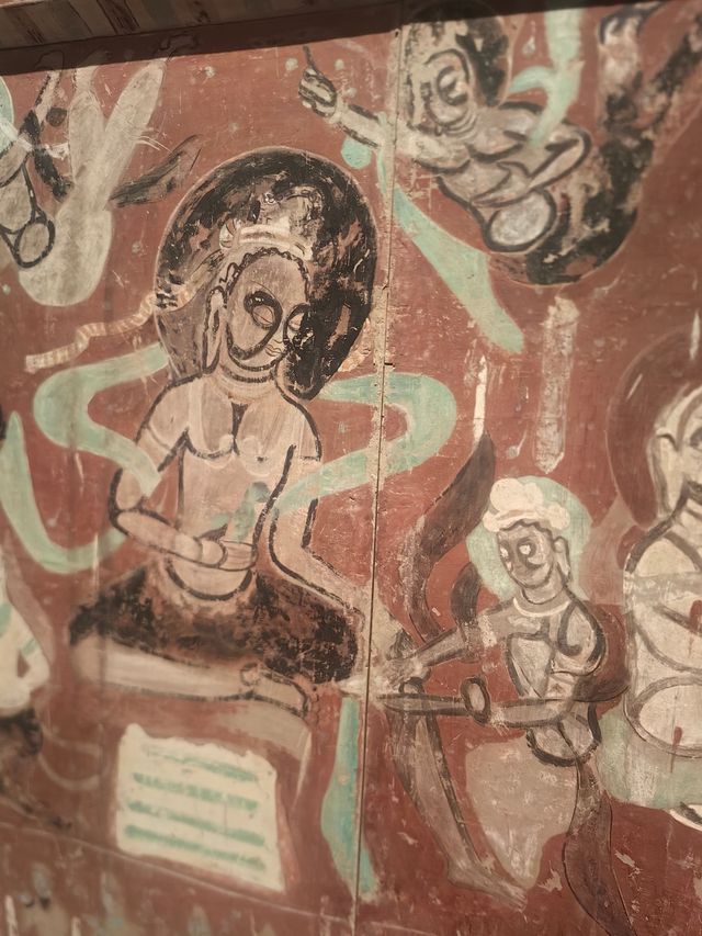 張掖+嘉峪關+敦煌8日遊：丹霞地貌的奇觀，敦煌文化的精髓