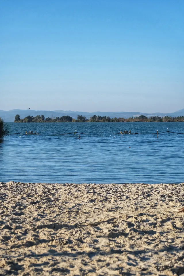 昆明私藏的「洱海平替」 上演白沙灘與富士藍