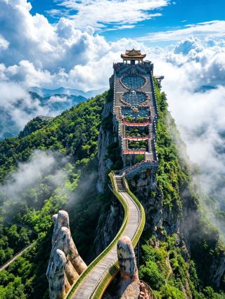 Reverse travel peak for May Day! Just 1.5 hours from Hangzhou, even lazy travelers can fully enjoy Qianmi Mountain