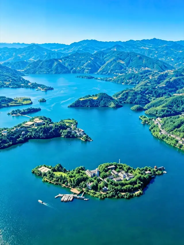 May Day Departure from Xi'an?? Encounter the Spring of Southern Shaanxi Amidst Mountains and Waters, Light