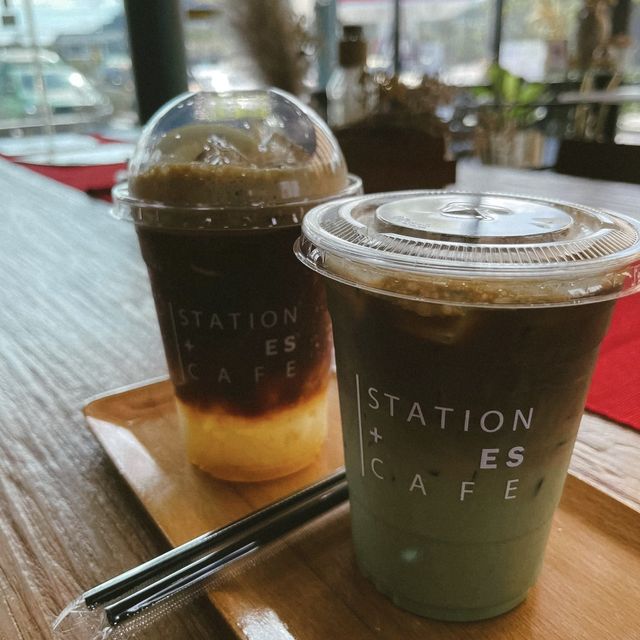 คาเฟ่สุดชิคในปั้ม ESSO จันทบุรี "Station Es Cafe"