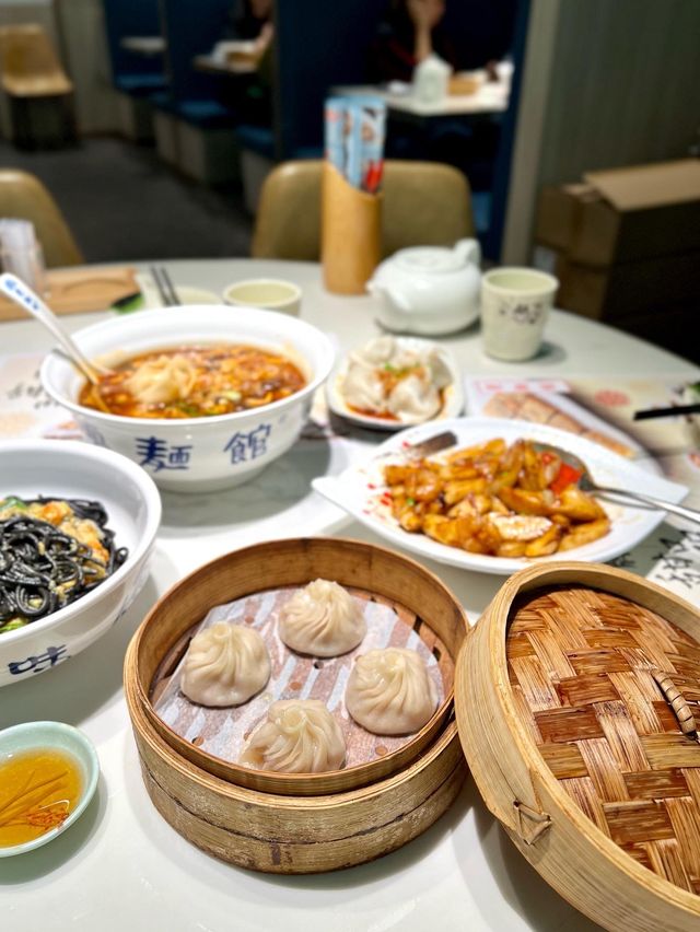 平日下午。。又來吃個上海菜🥢 平日下午。。又來吃個上海菜🥢