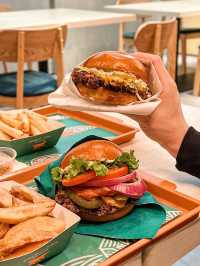 N+ Burger｜全港首間自設牧場Burger店🍔配搭自家製醬汁及Sourdough