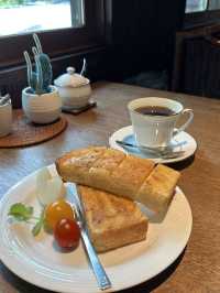 白川鄉 ｜擺滿咖啡杯嘅特色cafe ☕️