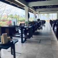 【バリ】大人贅沢なアフタヌーンティーなら”Veranda Lounge and Bar“