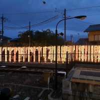 京都泡溫泉足浴的電鐵站【近鐵嵐山站】