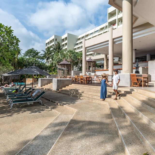 Paradox Resort Phuket ที่พักเลิศติดหาดกะรน🏝️