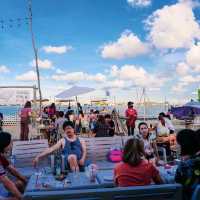Songkhla Pier คาเฟ่สุดชิลล์ริมทะเลสาบสงขลา 