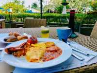 🥪 Savory Breakfast Buffet at Shangri-la 