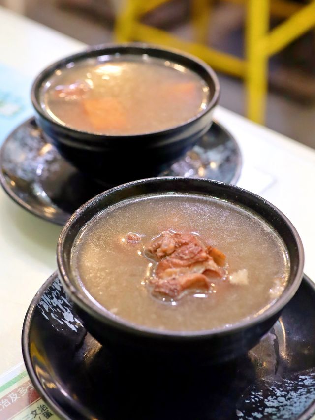 運輸處附近覓食-良友冰室