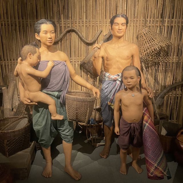 เที่ยวชม👶👧พิพิธภัณฑ์หุ่นขี้ผึ้งไทย👶👧