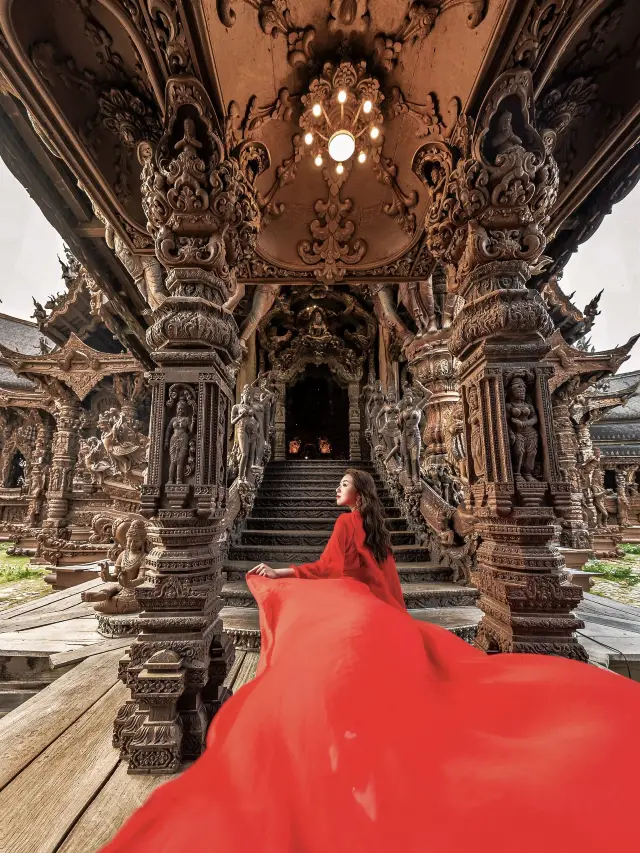 泰國文化之旅｜永不完工的木雕寺廟——芭達雅真理寺🪵