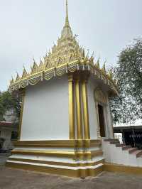 วัดเขาพระบาทพัทยา