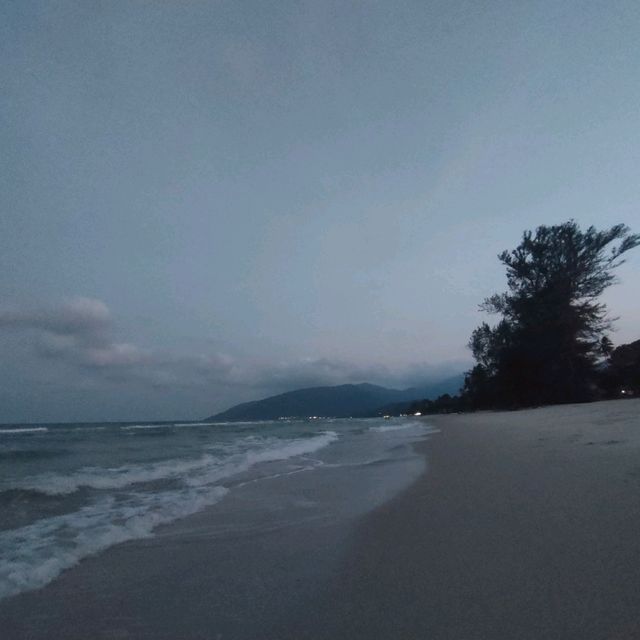 หาดขนอม 