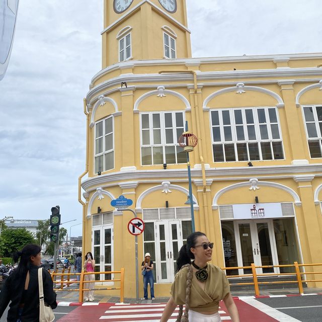 ถึงแล้วนะภูเก็ต เดี๋ยวเขาว่ามาไม่ถึง ถึงแล้วนะภูเก็ต เดี๋ยวเขาว่ามาไม่ถึง