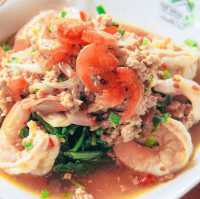 กลางดง Cafe & Restaurant