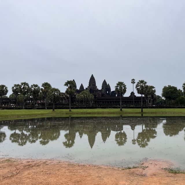 Angkor Wat: A Timeless Marvel 🇰🇭