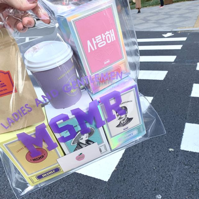 【梨泰院/ソウル】カラフルな空間でおしゃれな靴下を★