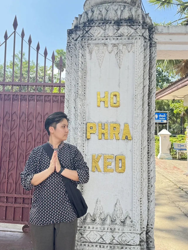 ປະຕູໄຊ & ຫໍພຣະແກ້ວ 📍เวียงจันทน์ ประเทศลาว
