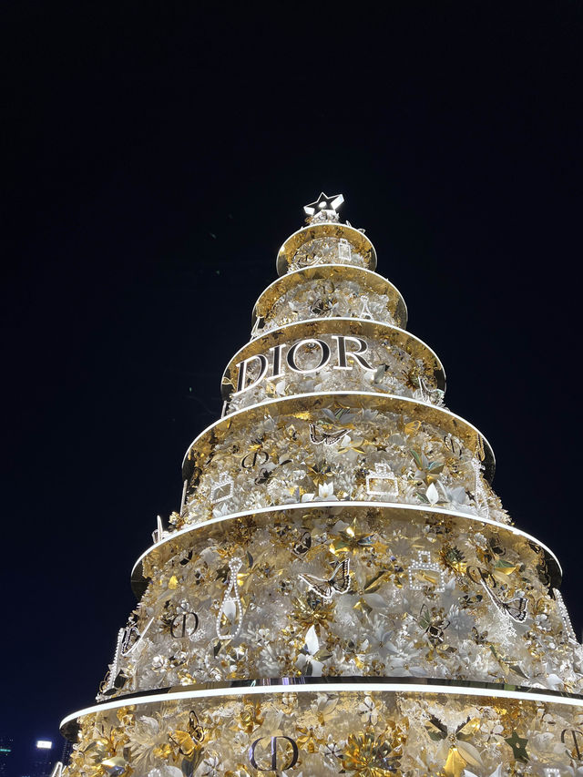 維港最令聖誕樹🎄‼️Dior金色聖誕樹❤️少女必到打卡聖地