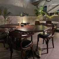 尖沙咀｜節日氣氛很好的Bar & Restaurant。aga Restaurant & Bar 