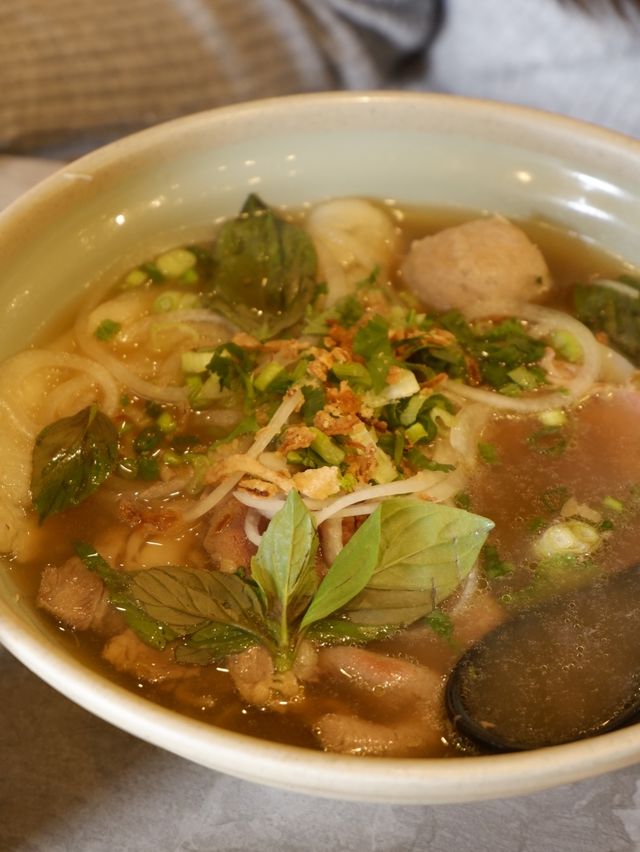 「屯門市中心新開越南餐廳，高質素又抵食」